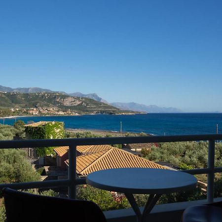 Kardamili Beach Hotel Zimmer foto
